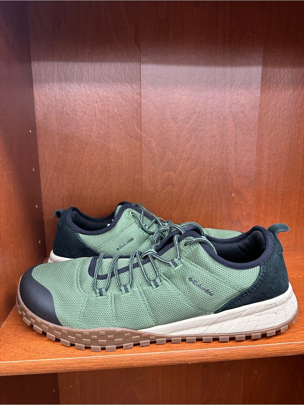Colombia Lightweight Fairbanks Green Trail Sneakers size 15 men’s
